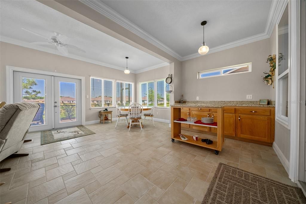 For Sale: $450,000 (2 beds, 2 baths, 2316 Square Feet)