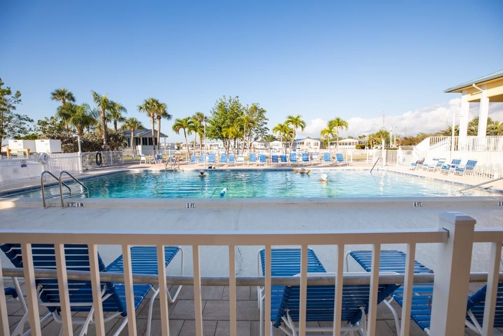 На продажу: $33,000 (0.10 acres)