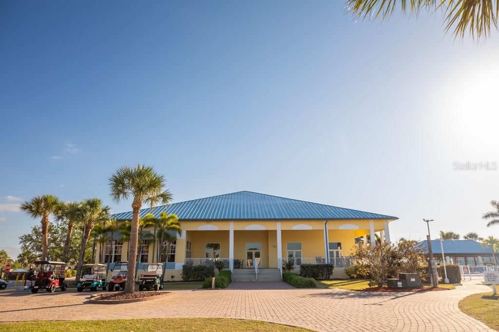 На продажу: $33,000 (0.10 acres)