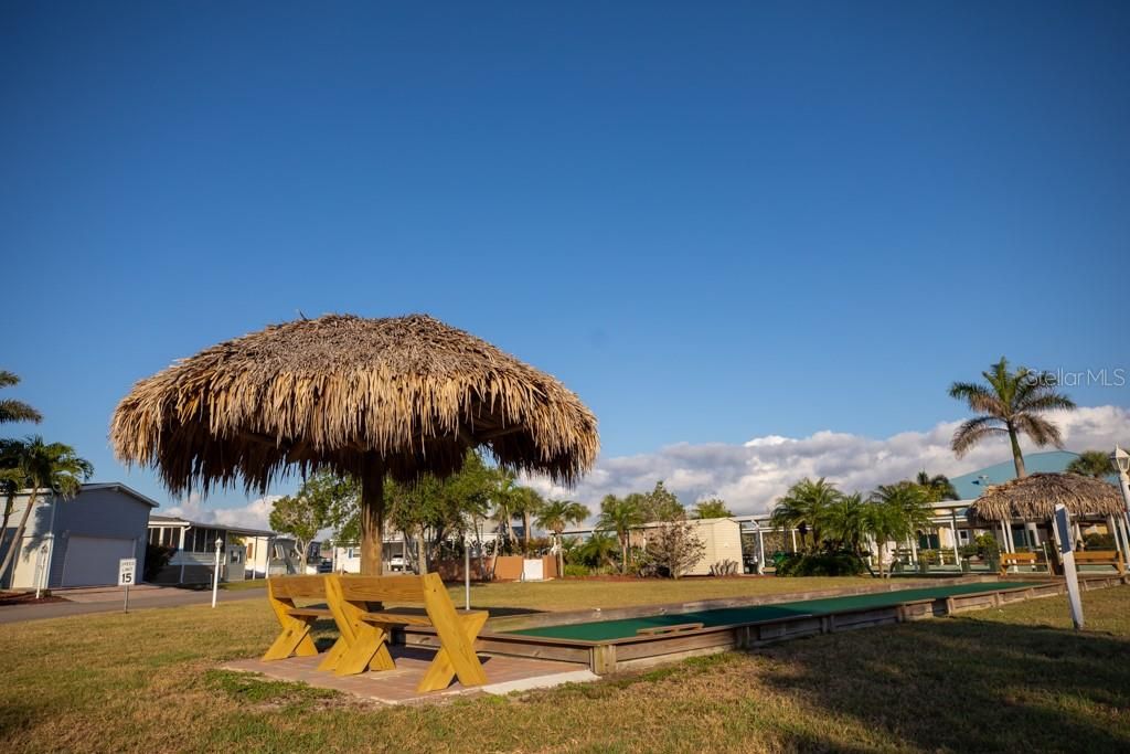 На продажу: $33,000 (0.10 acres)