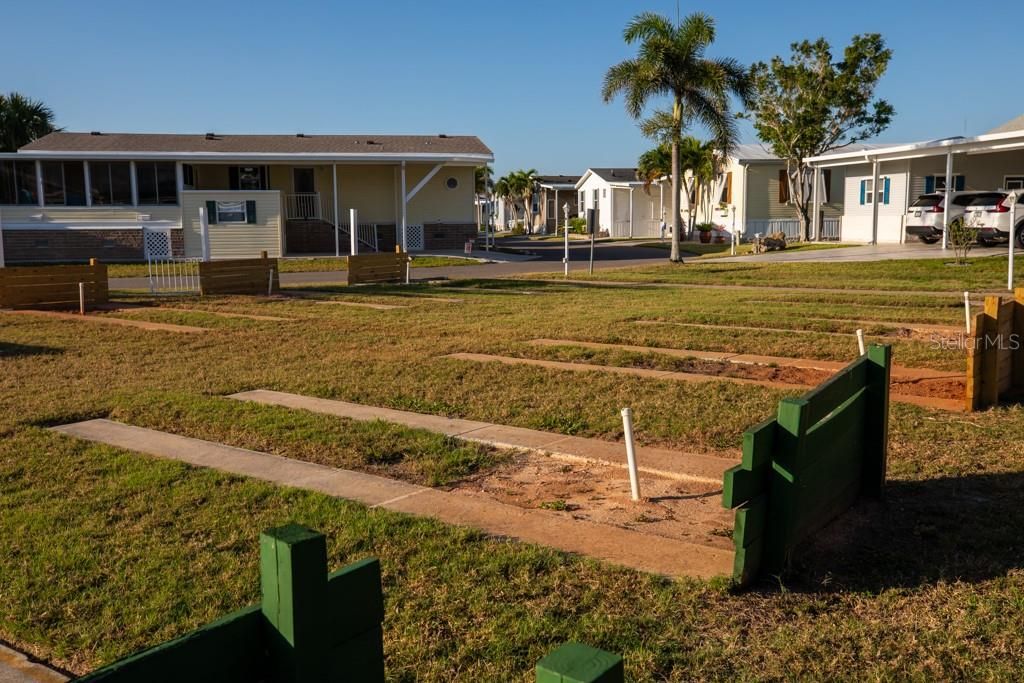 На продажу: $33,000 (0.10 acres)