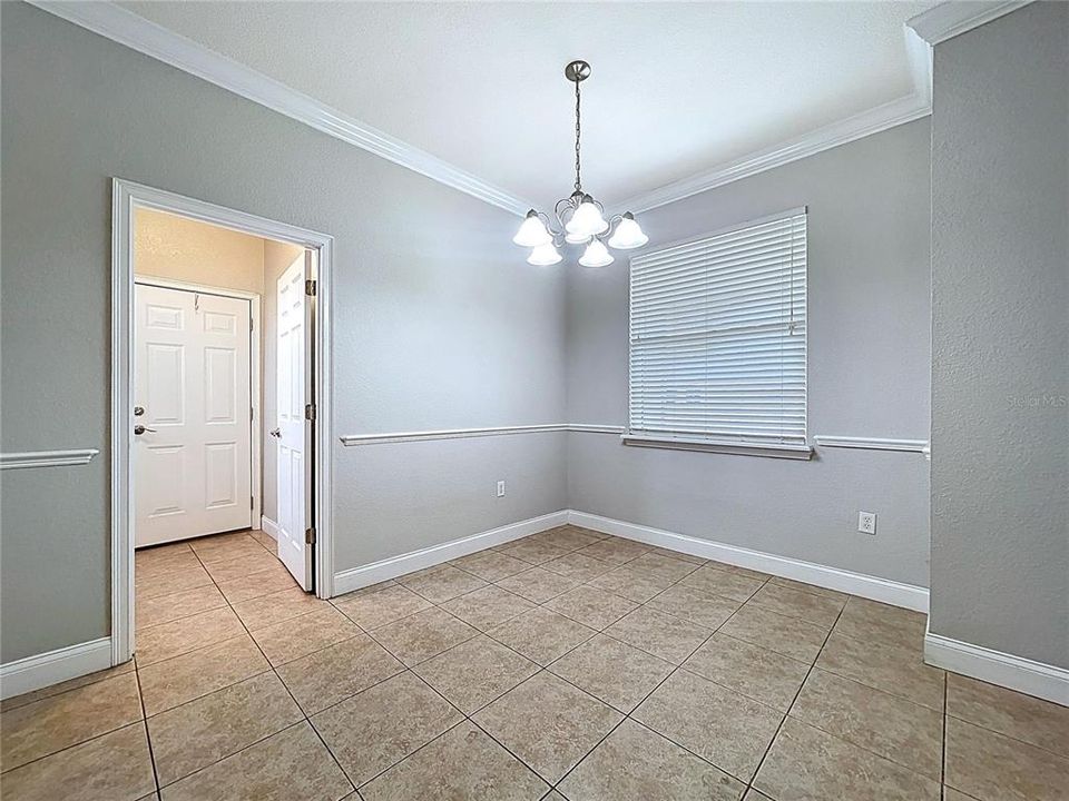 For Sale: $315,000 (3 beds, 2 baths, 1533 Square Feet)