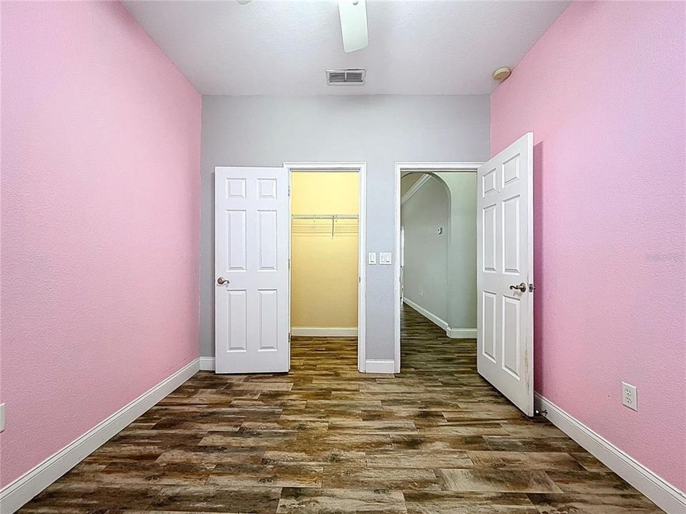 For Sale: $315,000 (3 beds, 2 baths, 1533 Square Feet)