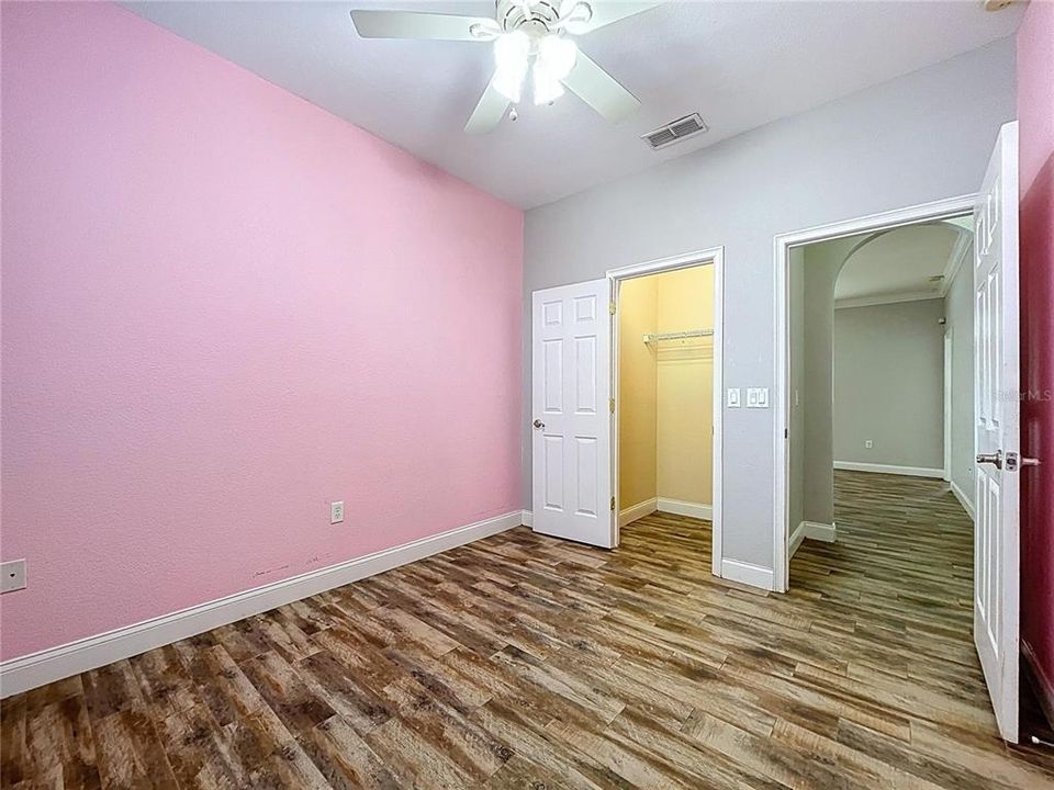 For Sale: $315,000 (3 beds, 2 baths, 1533 Square Feet)