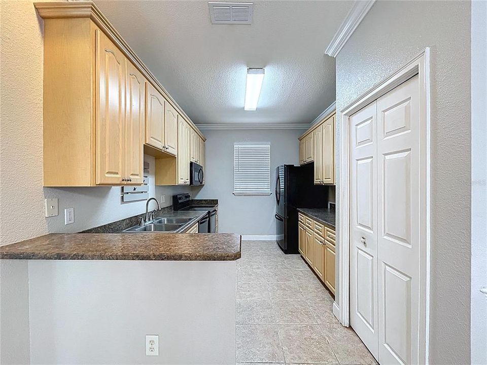 For Sale: $315,000 (3 beds, 2 baths, 1533 Square Feet)