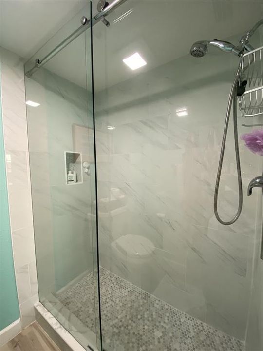 For Sale: $372,000 (2 beds, 2 baths, 1025 Square Feet)