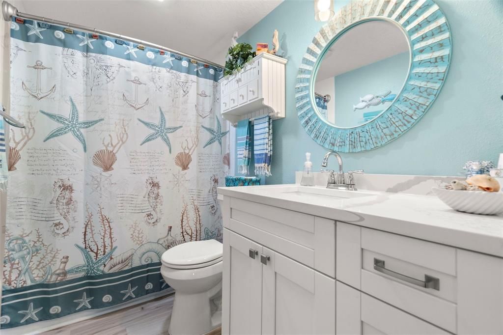 For Sale: $372,000 (2 beds, 2 baths, 1025 Square Feet)