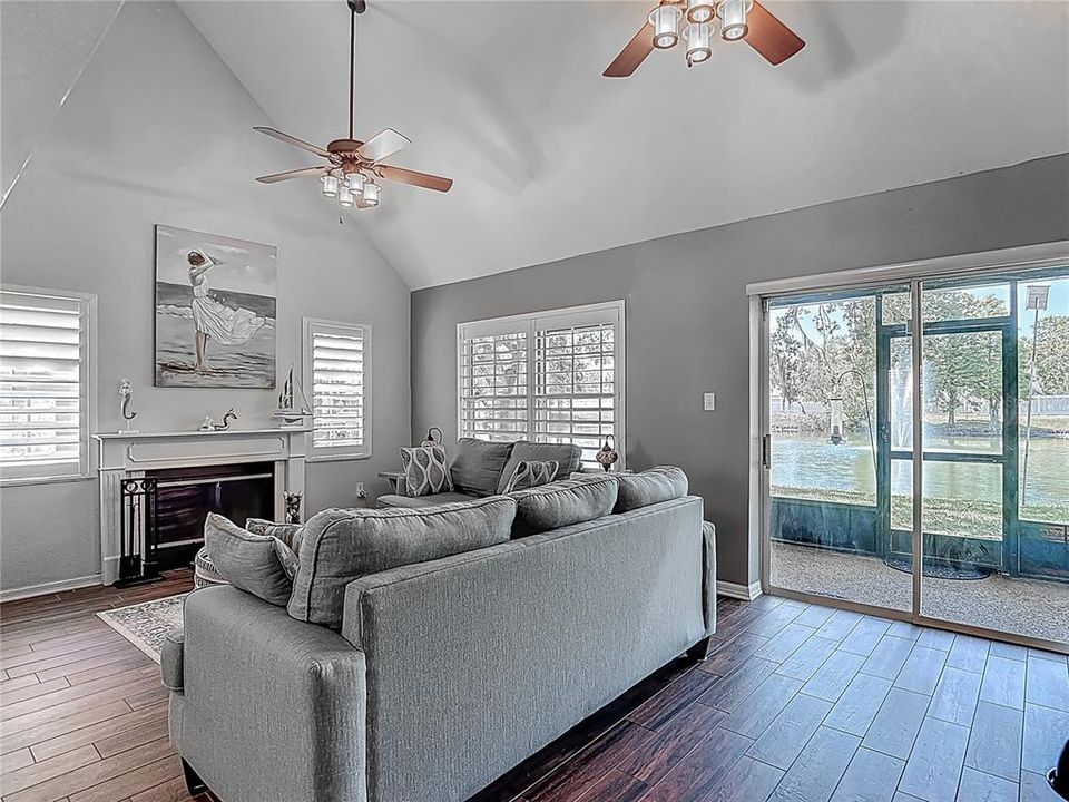 For Sale: $290,000 (3 beds, 2 baths, 1534 Square Feet)