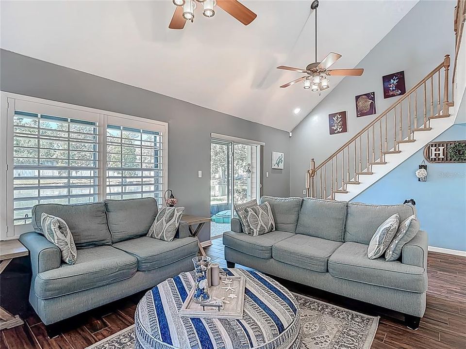 For Sale: $290,000 (3 beds, 2 baths, 1534 Square Feet)