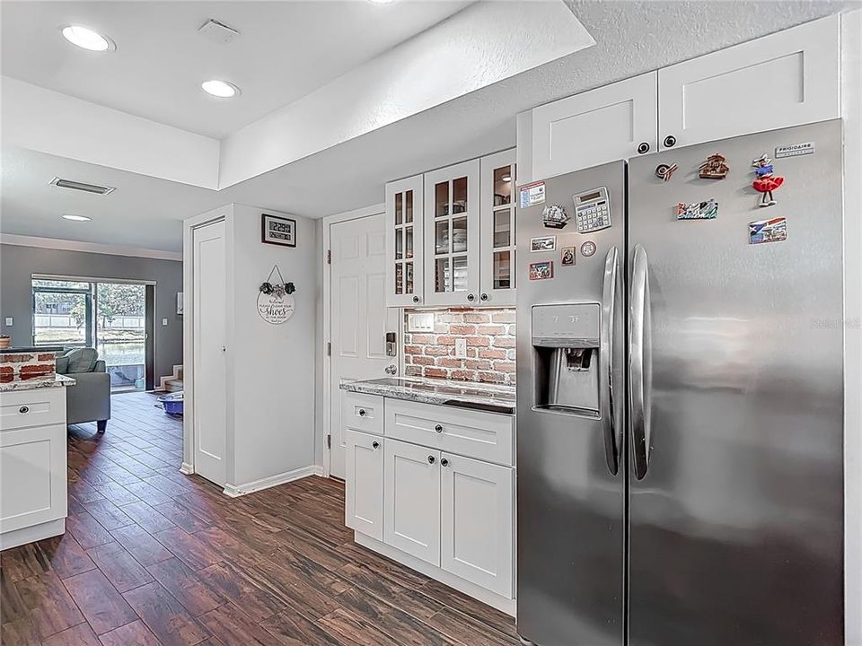 For Sale: $290,000 (3 beds, 2 baths, 1534 Square Feet)