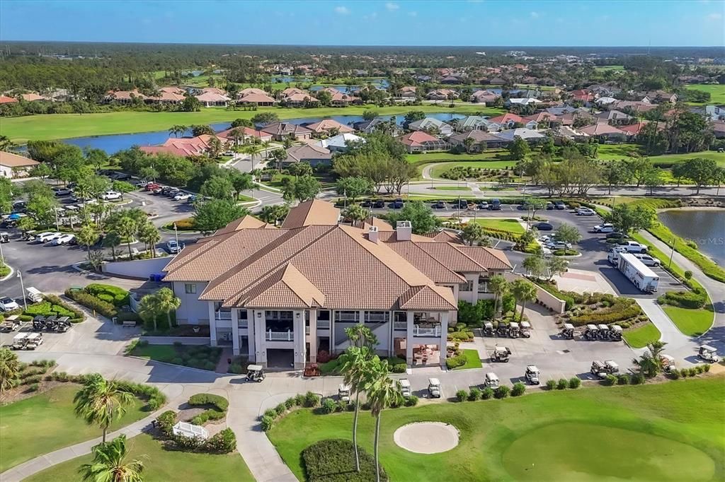 En Venta: $599,999 (4 camas, 3 baños, 2714 Pies cuadrados)