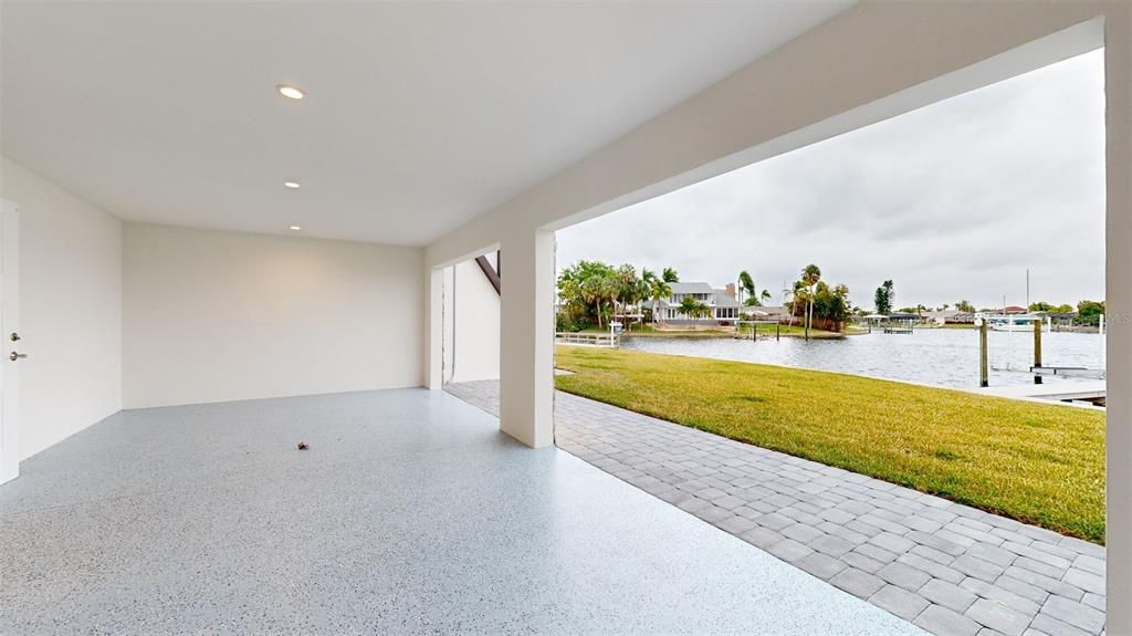 En Venta: $840,000 (4 camas, 2 baños, 2396 Pies cuadrados)