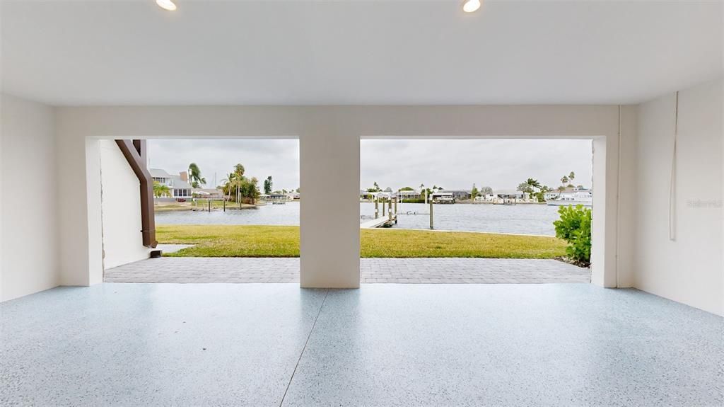 En Venta: $840,000 (4 camas, 2 baños, 2396 Pies cuadrados)