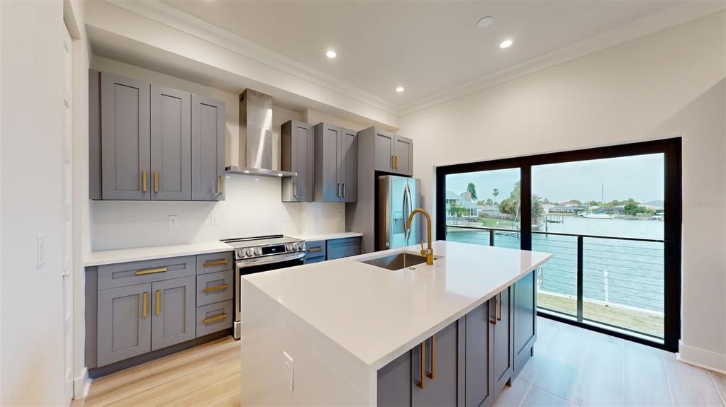 En Venta: $840,000 (4 camas, 2 baños, 2396 Pies cuadrados)