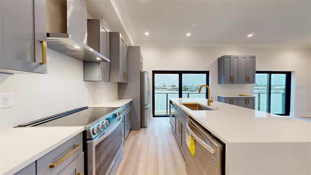 En Venta: $840,000 (4 camas, 2 baños, 2396 Pies cuadrados)