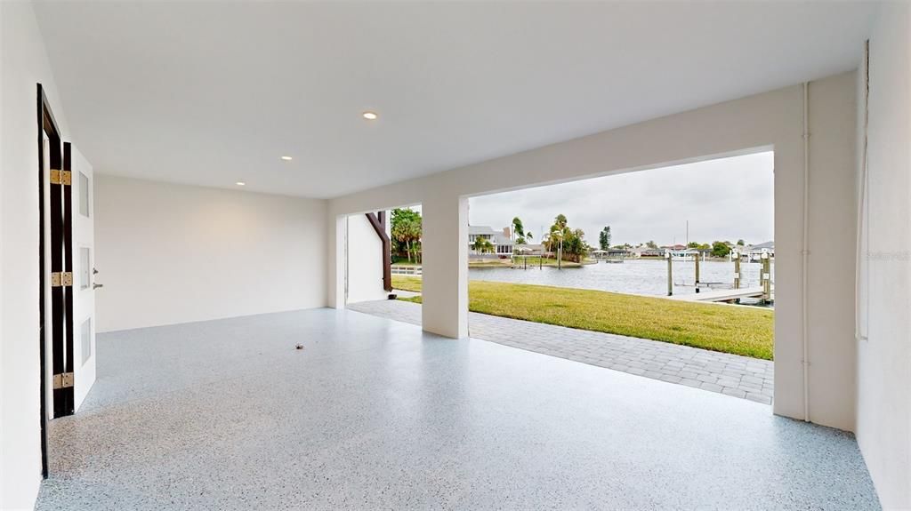 En Venta: $840,000 (4 camas, 2 baños, 2396 Pies cuadrados)