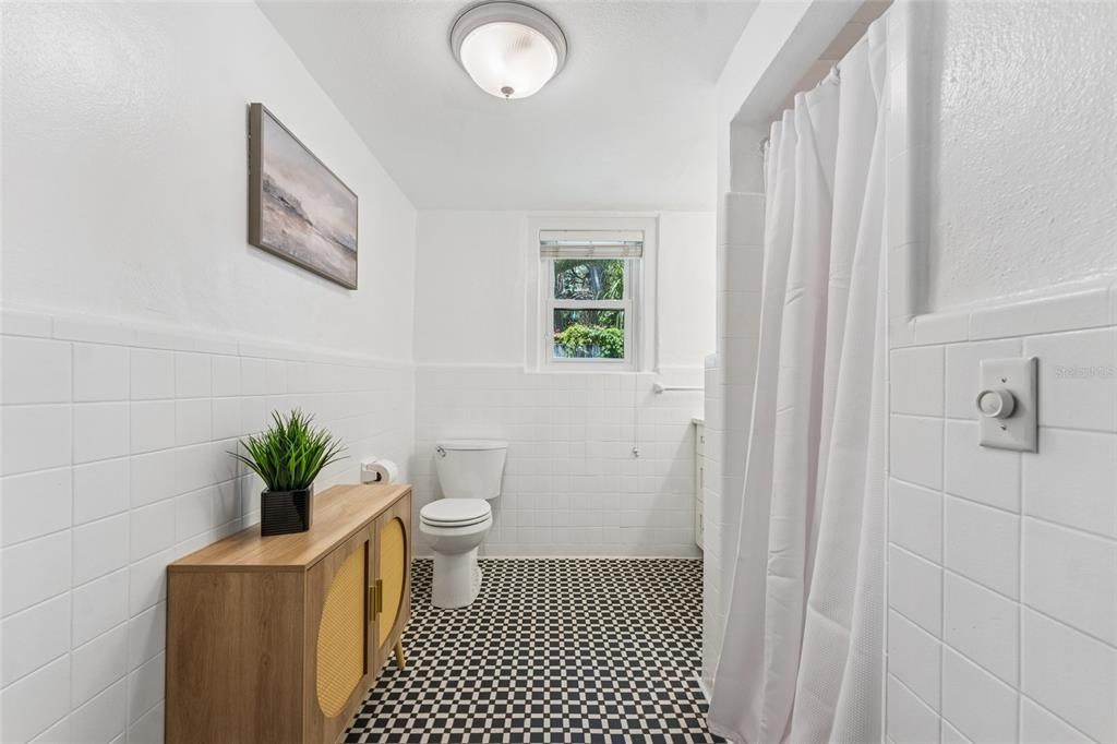 Primary Suite Bathroom