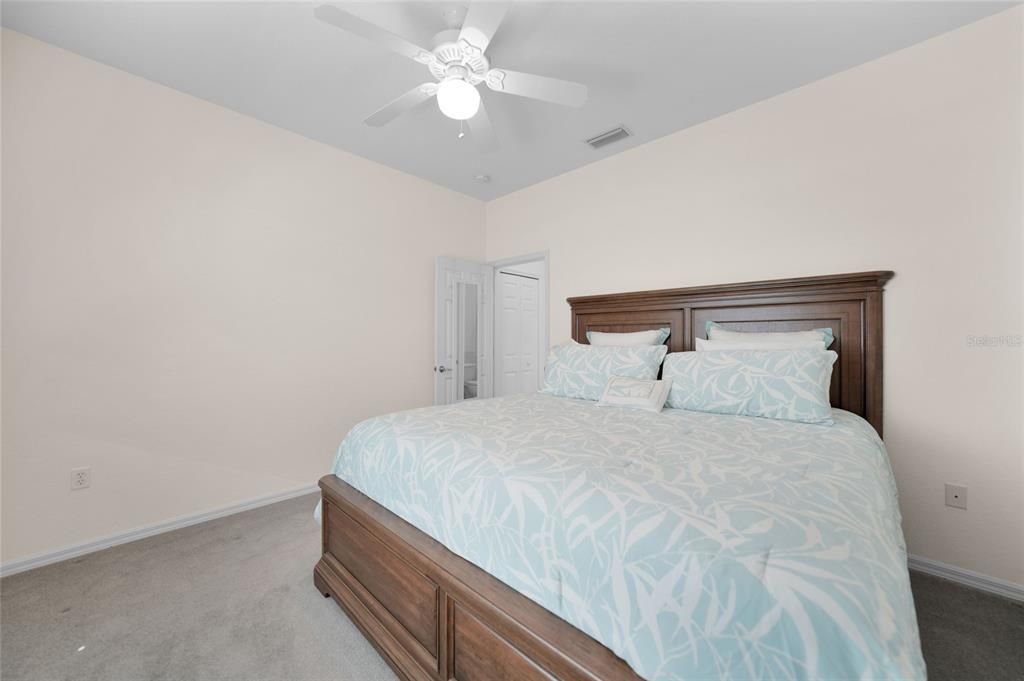 For Sale: $649,900 (4 beds, 3 baths, 2562 Square Feet)