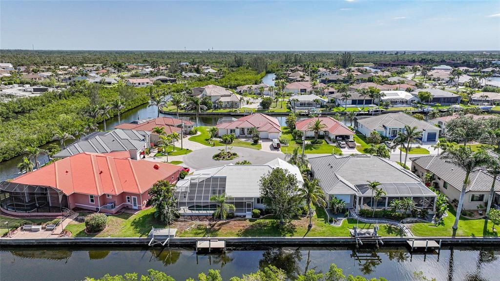 For Sale: $649,900 (4 beds, 3 baths, 2562 Square Feet)