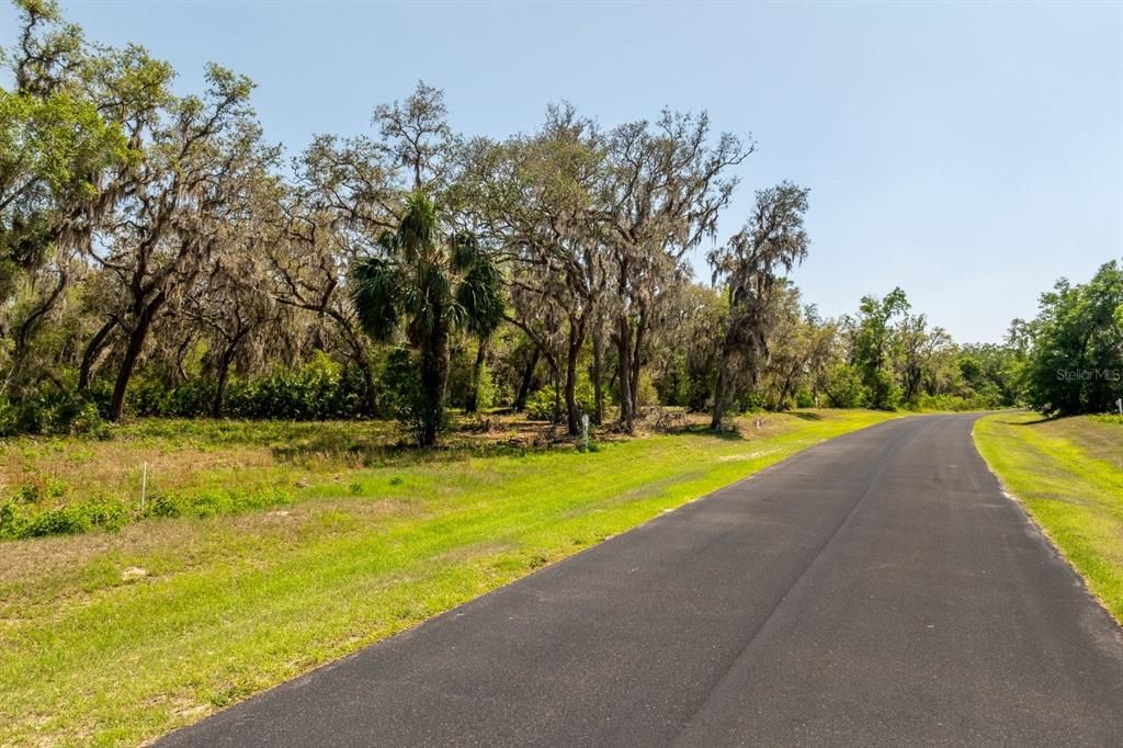 待售: $199,900 (5.24 acres)