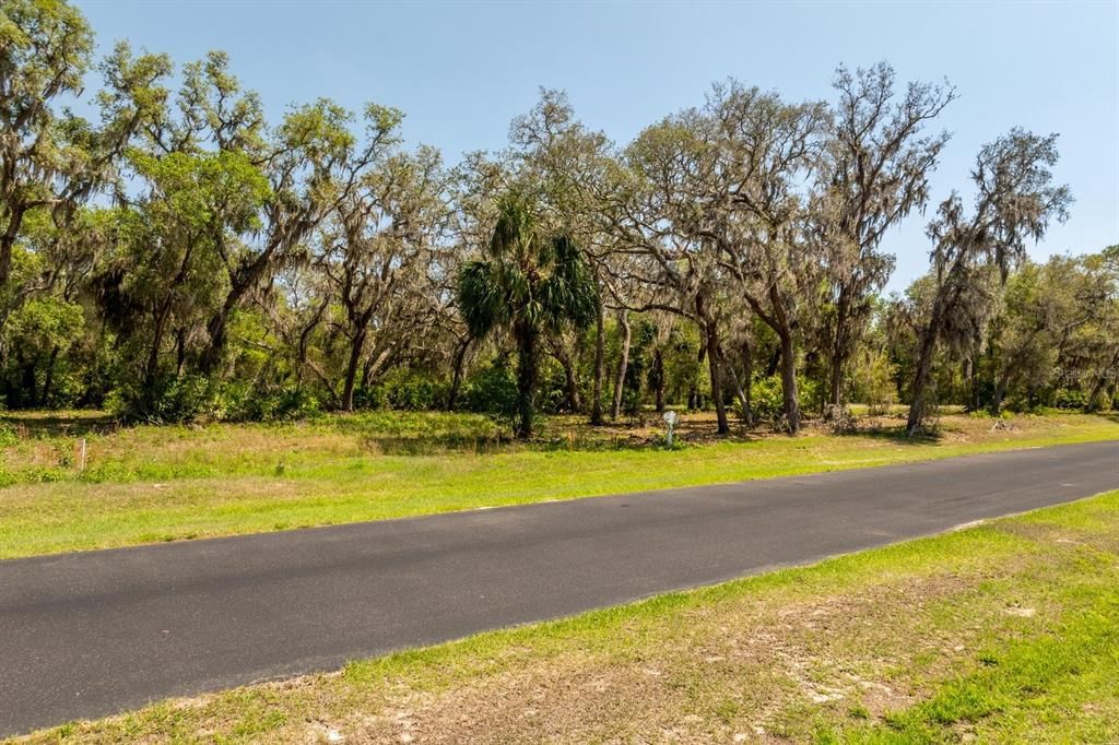 待售: $199,900 (5.24 acres)