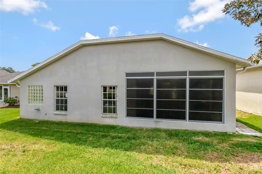 For Sale: $285,000 (3 beds, 2 baths, 1594 Square Feet)