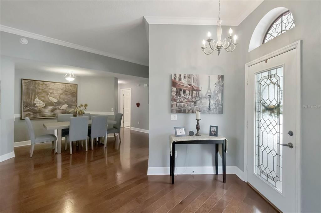 For Sale: $285,000 (3 beds, 2 baths, 1594 Square Feet)