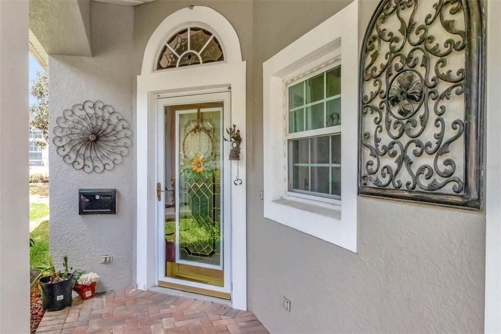 For Sale: $285,000 (3 beds, 2 baths, 1594 Square Feet)