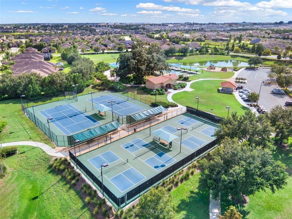 For Sale: $285,000 (3 beds, 2 baths, 1594 Square Feet)