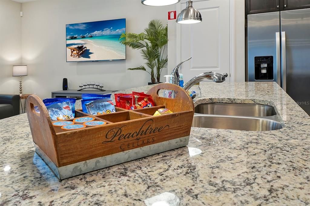 For Sale: $489,000 (5 beds, 4 baths, 2283 Square Feet)