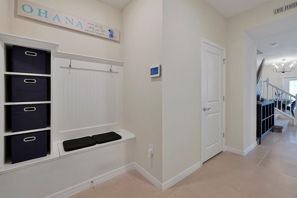 For Sale: $489,000 (5 beds, 4 baths, 2283 Square Feet)