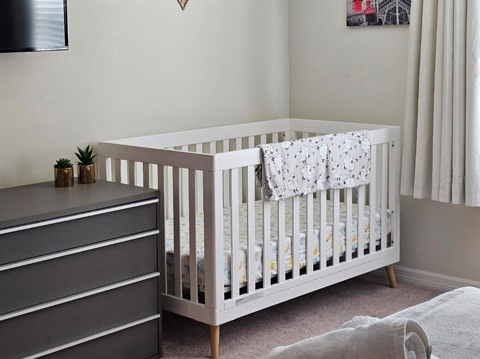 For Sale: $489,000 (5 beds, 4 baths, 2283 Square Feet)