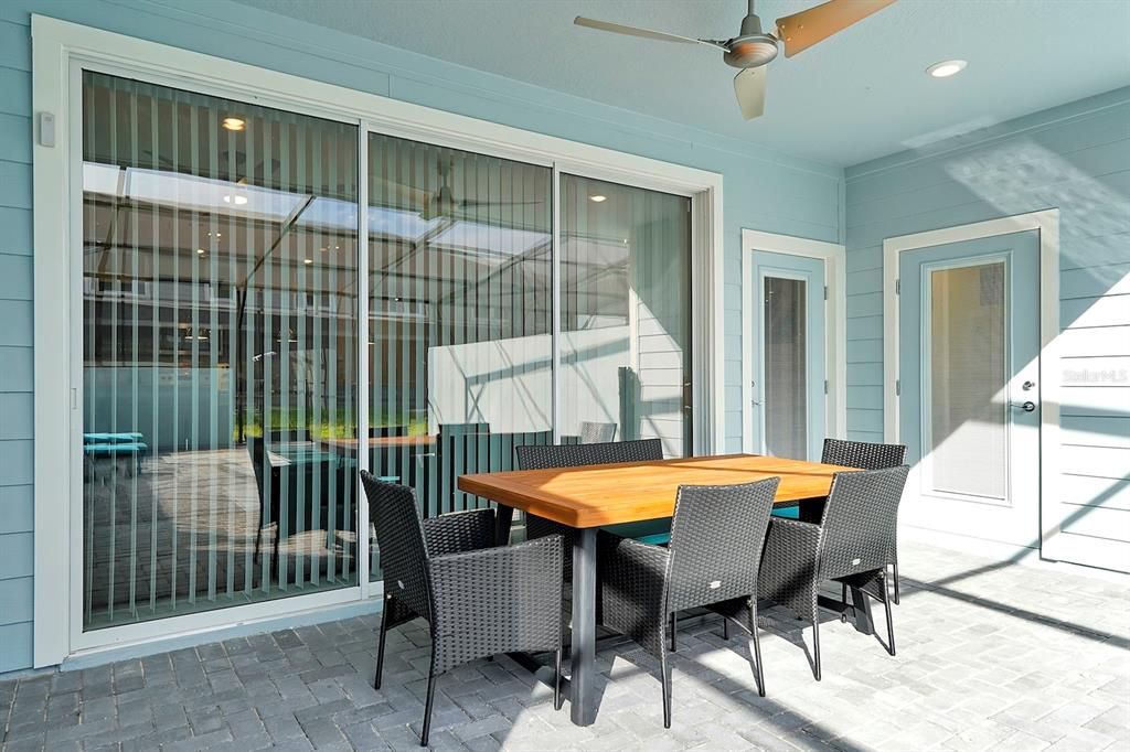 For Sale: $489,000 (5 beds, 4 baths, 2283 Square Feet)