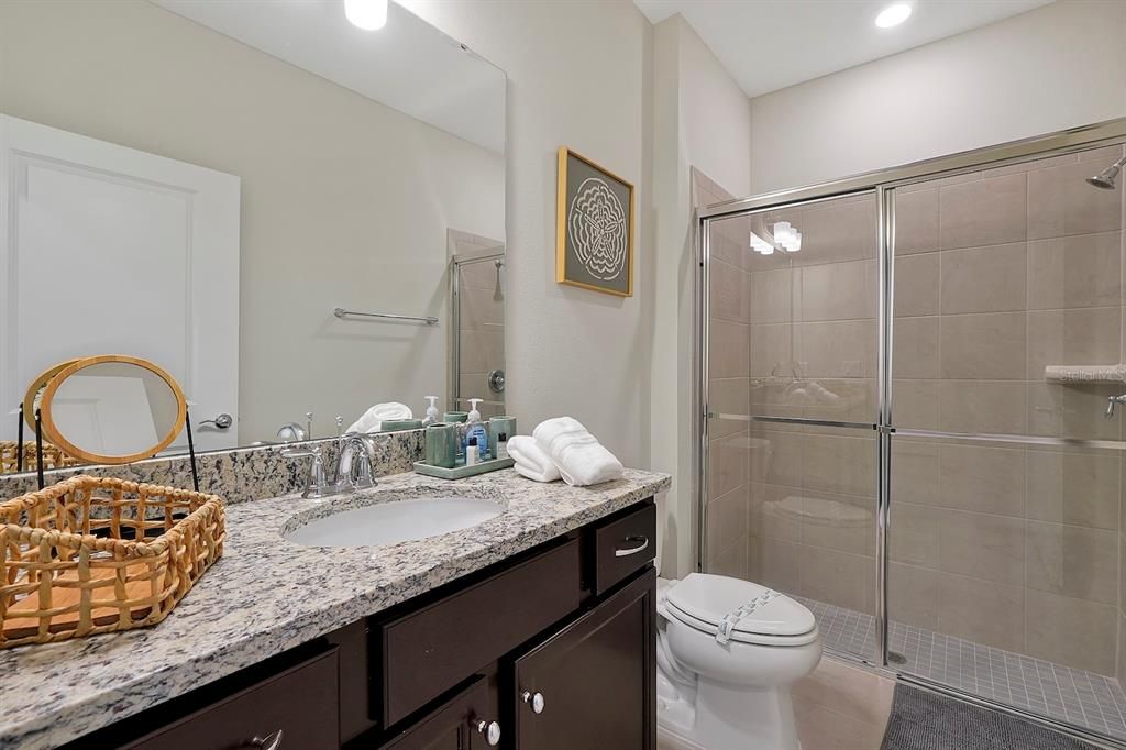 For Sale: $489,000 (5 beds, 4 baths, 2283 Square Feet)