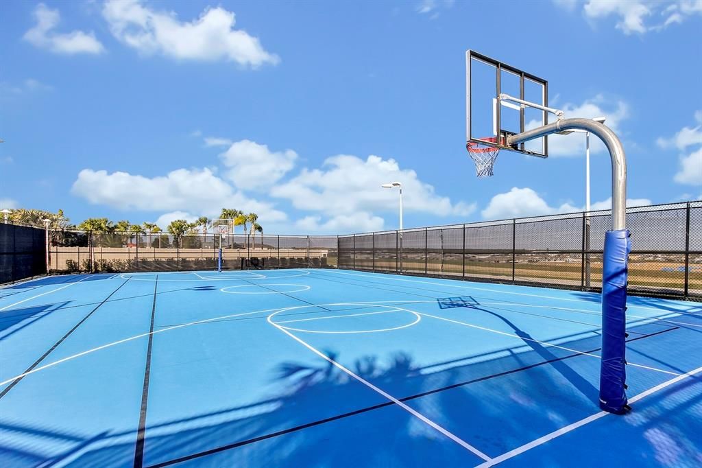 For Sale: $489,000 (5 beds, 4 baths, 2283 Square Feet)