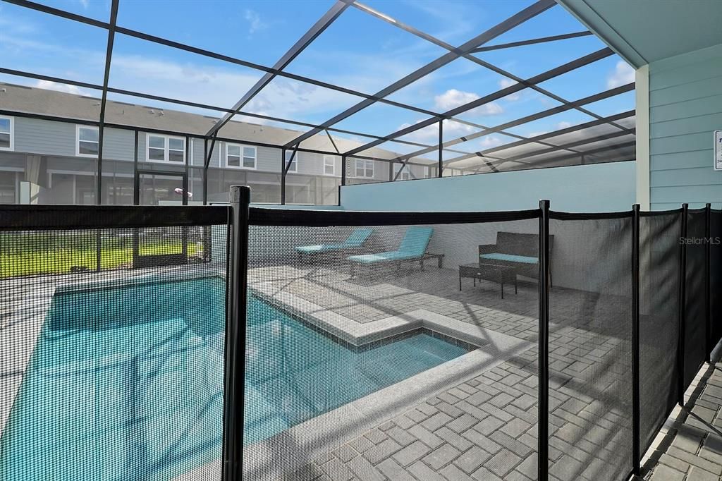 For Sale: $489,000 (5 beds, 4 baths, 2283 Square Feet)