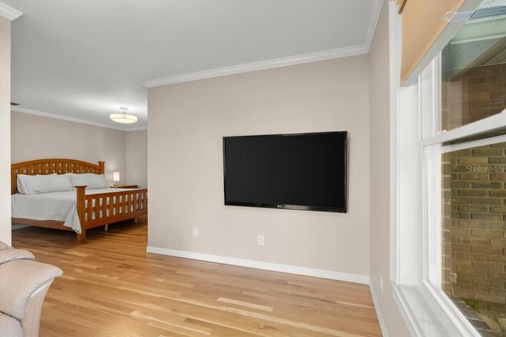 For Sale: $1,750,000 (3 beds, 2 baths, 3230 Square Feet)