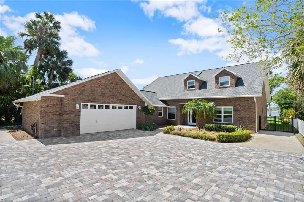 For Sale: $1,750,000 (3 beds, 2 baths, 3230 Square Feet)