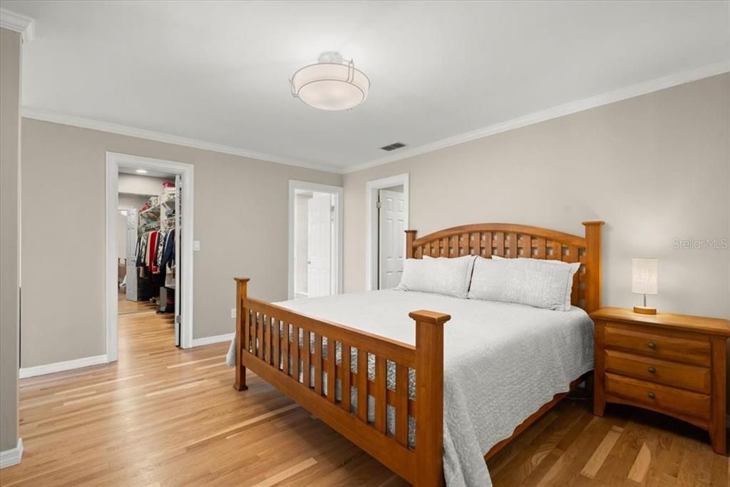 For Sale: $1,750,000 (3 beds, 2 baths, 3230 Square Feet)