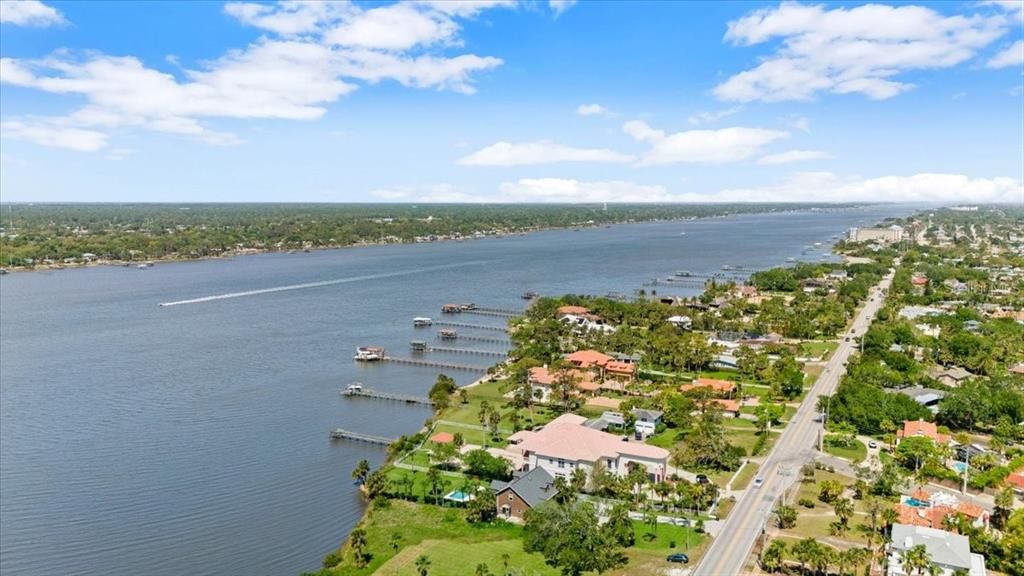 For Sale: $1,750,000 (3 beds, 2 baths, 3230 Square Feet)