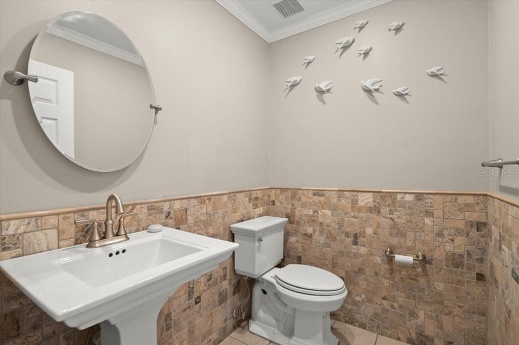 For Sale: $1,750,000 (3 beds, 2 baths, 3230 Square Feet)