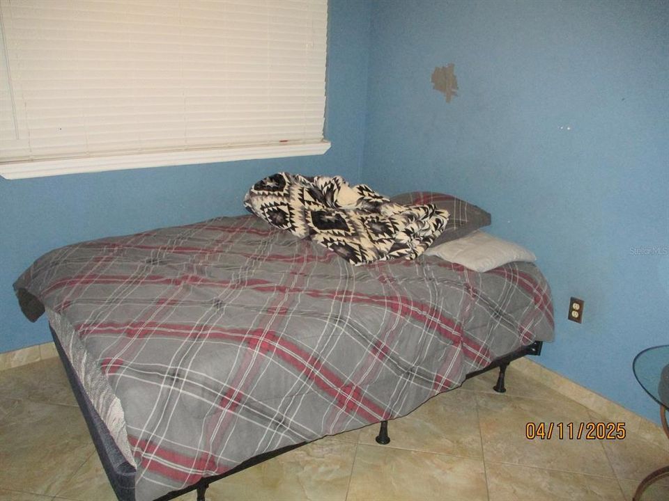 На продажу: $340,000 (4 спален, 2 ванн, 1740 Квадратных фут)