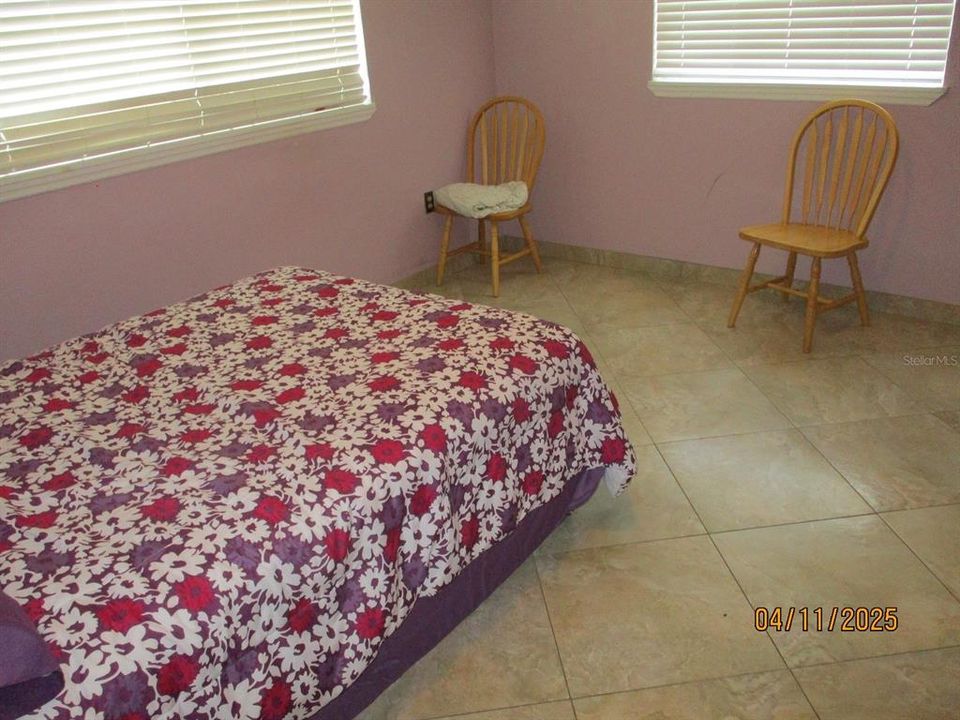 На продажу: $340,000 (4 спален, 2 ванн, 1740 Квадратных фут)