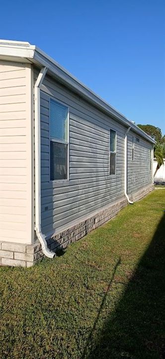 For Sale: $129,500 (2 beds, 2 baths, 960 Square Feet)