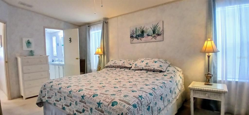 For Sale: $129,500 (2 beds, 2 baths, 960 Square Feet)