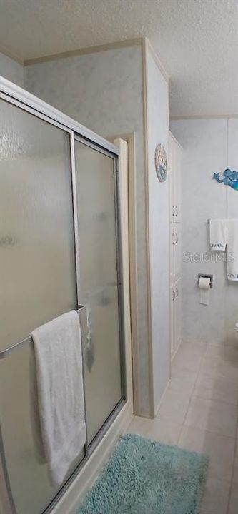 For Sale: $129,500 (2 beds, 2 baths, 960 Square Feet)