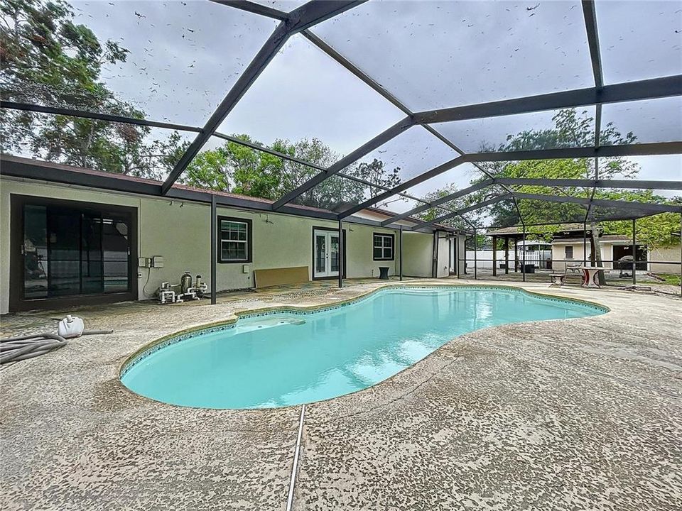 Под контрактом: $750,000 (5 спален, 2 ванн, 2841 Квадратных фут)