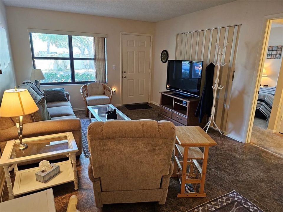 En Venta: $99,900 (2 camas, 2 baños, 1050 Pies cuadrados)