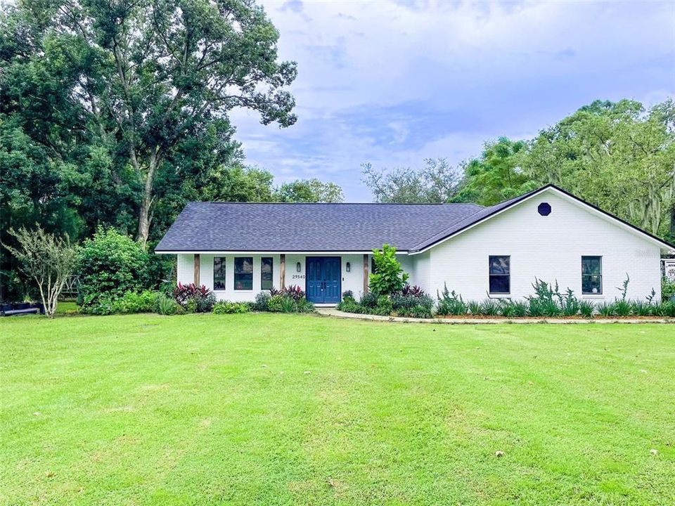 Recently Sold: $649,000 (3 beds, 2 baths, 1979 Square Feet)