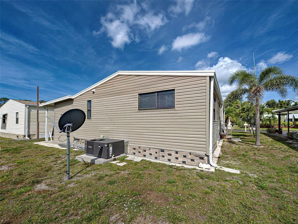 For Sale: $190,000 (3 beds, 2 baths, 1248 Square Feet)